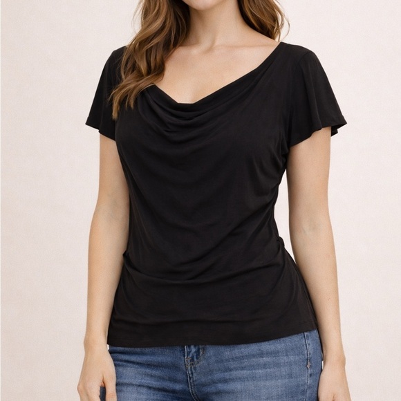JKLA California Tops - Chic Black Short Sleeve Women's Top